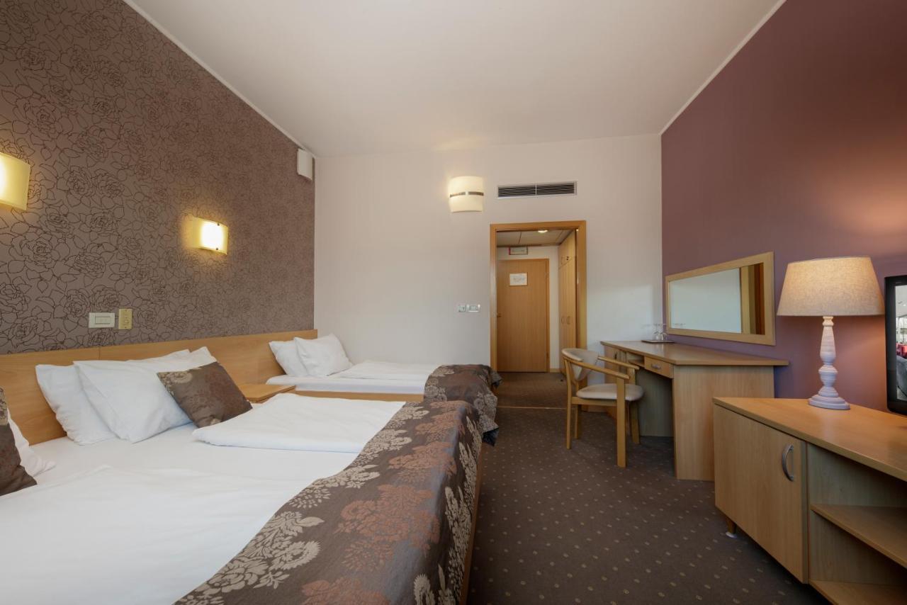 Hotel Zovko Zagreb Sesvete Luaran gambar