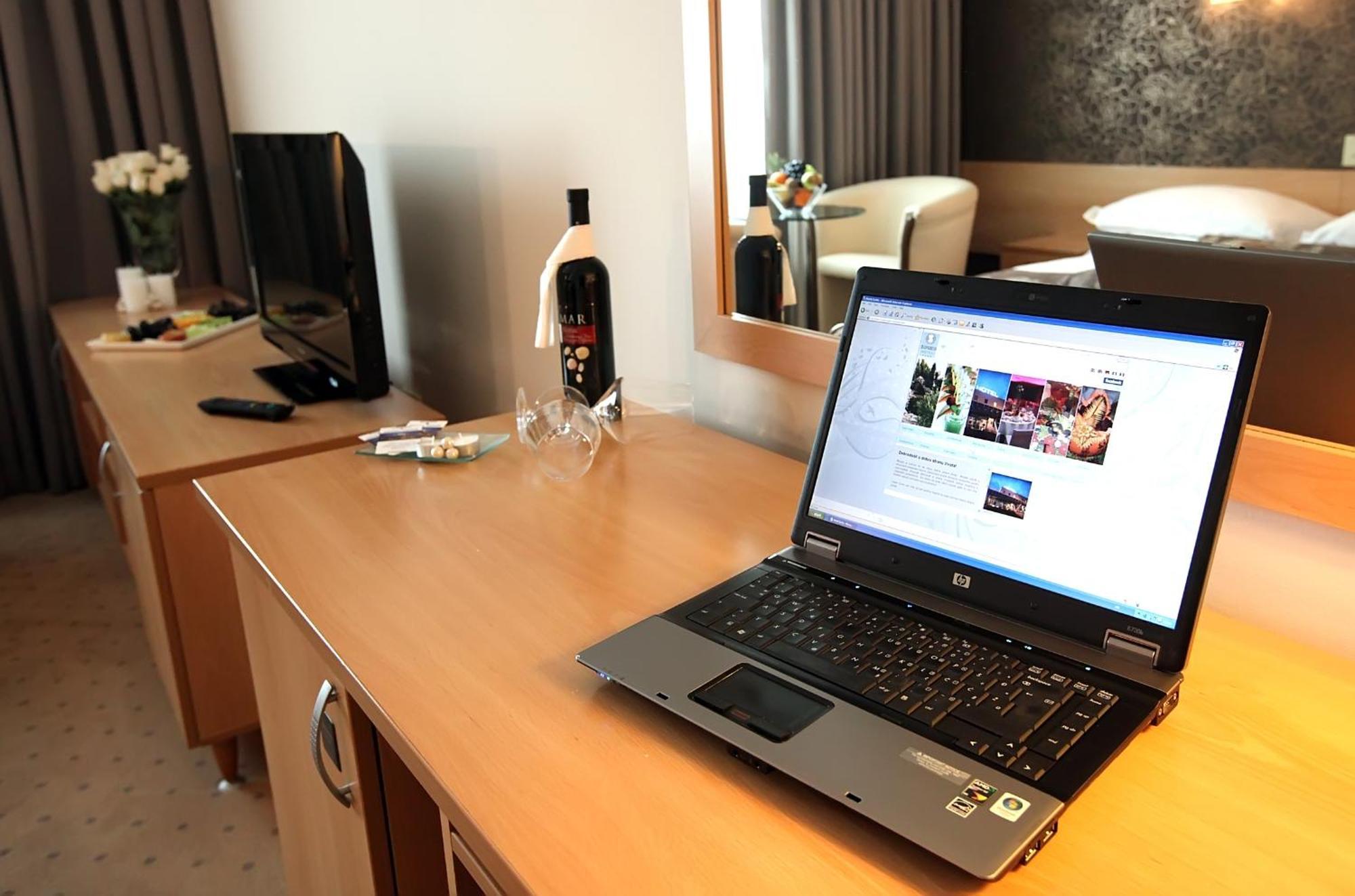 Hotel Zovko Zagreb Sesvete Luaran gambar