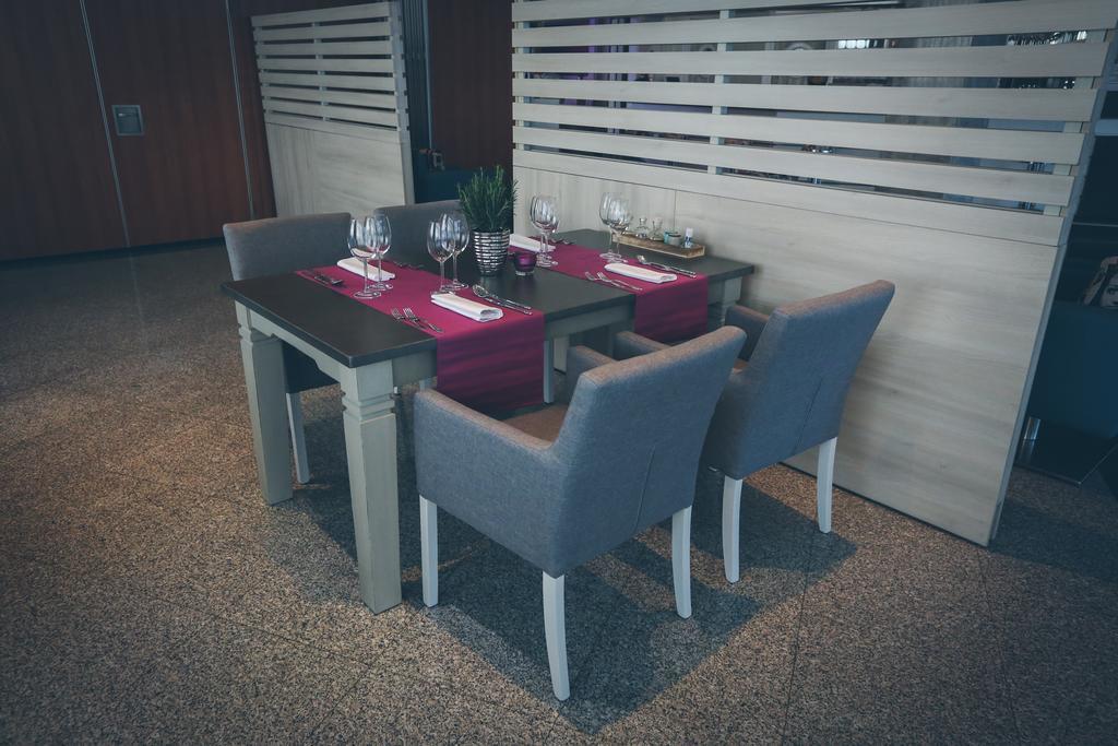 Hotel Zovko Zagreb Sesvete Luaran gambar