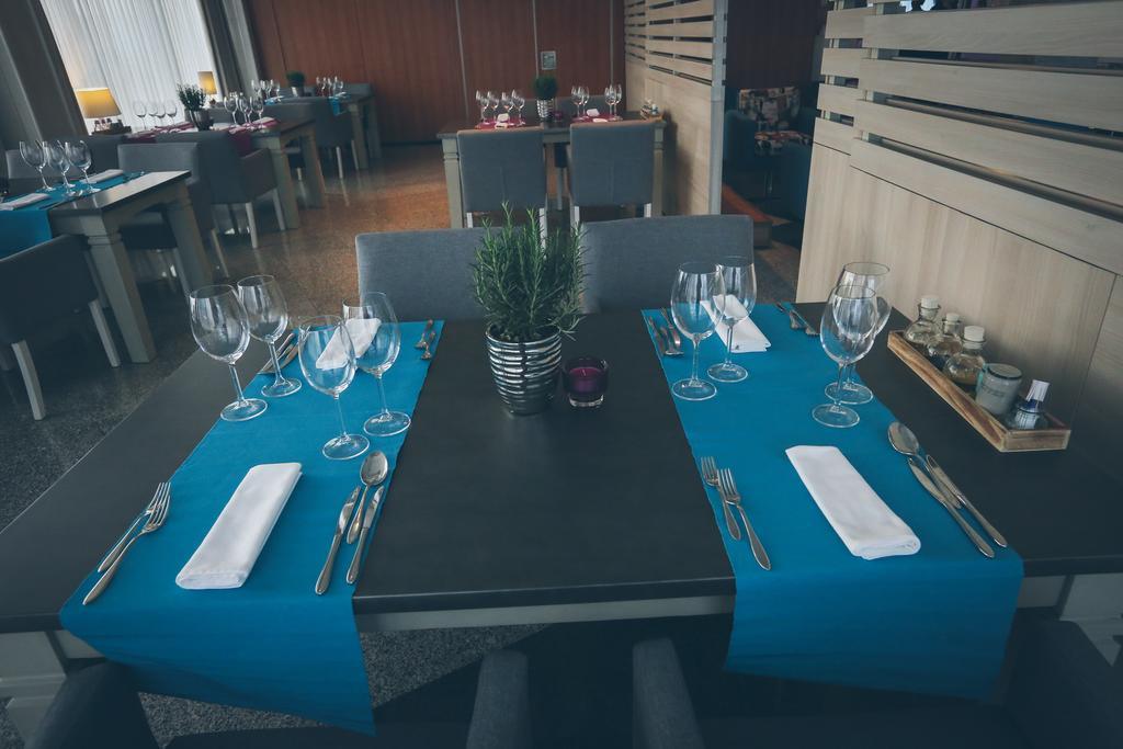 Hotel Zovko Zagreb Sesvete Luaran gambar