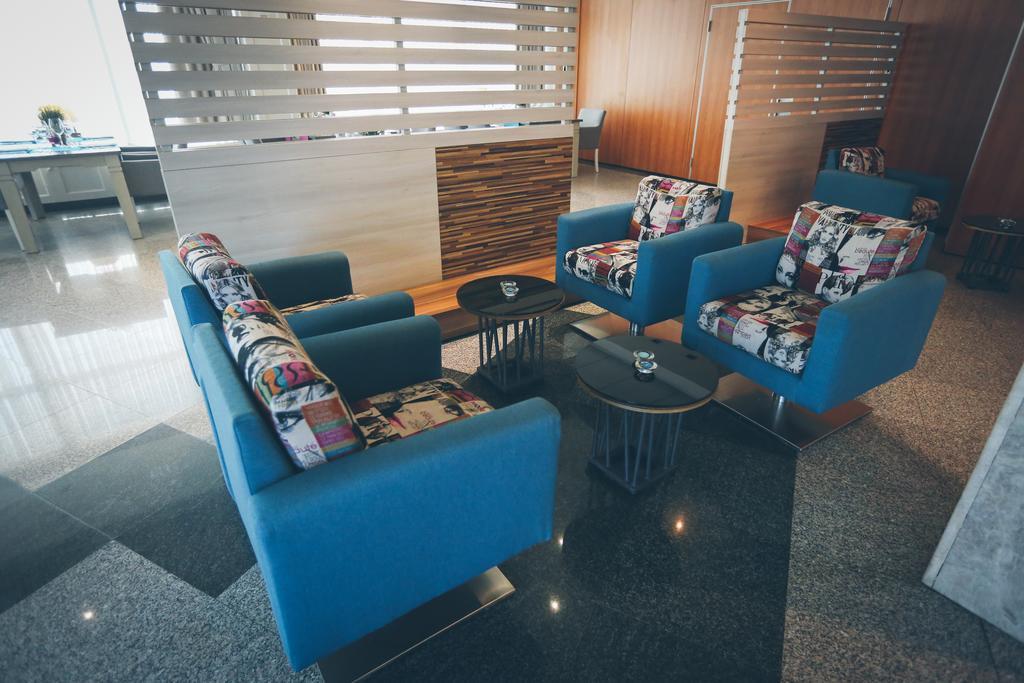 Hotel Zovko Zagreb Sesvete Luaran gambar