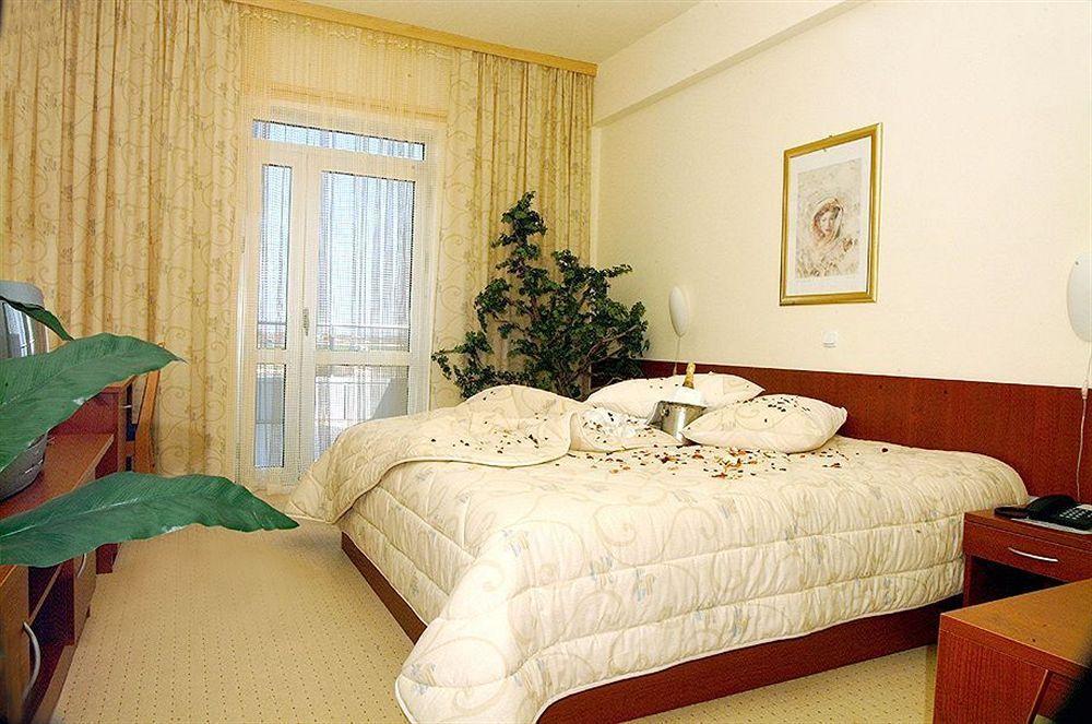 Hotel Zovko Zagreb Sesvete Luaran gambar