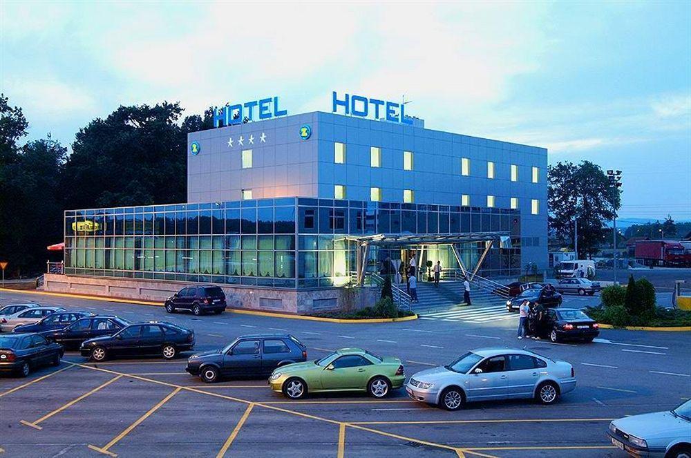 Hotel Zovko Zagreb Sesvete Luaran gambar